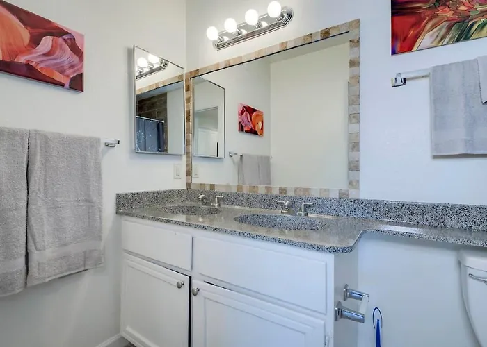 Holiday home 37b- Full Remodel W Heated Pool