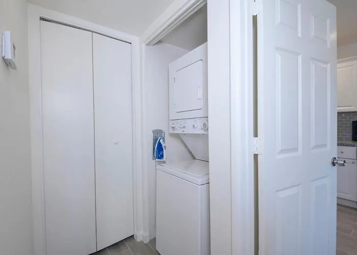 Holiday home 37b- Full Remodel W Heated Pool *