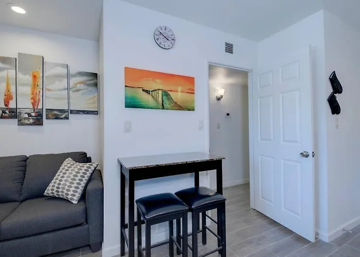 Holiday home 37b- Full Remodel W Heated Pool
