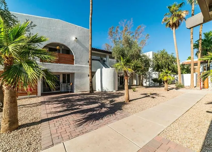 37b- Full Remodel W Heated Pool Casa Grande