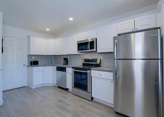 Holiday home 37b- Full Remodel W Heated Pool *